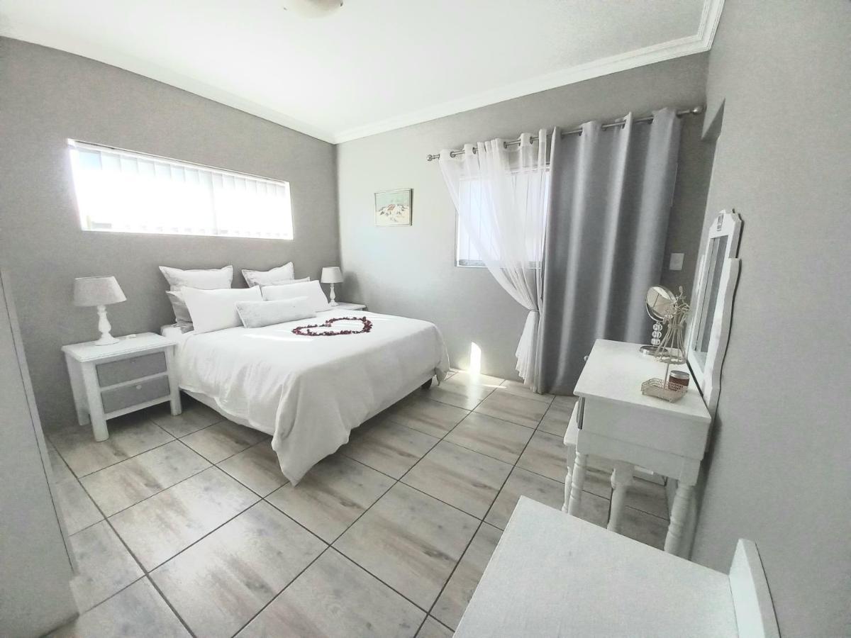 Bel-Posto, Langebaan Villa Екстериор снимка